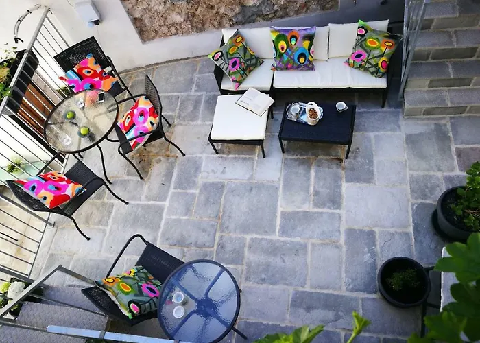 Cres Studio Till Apartment